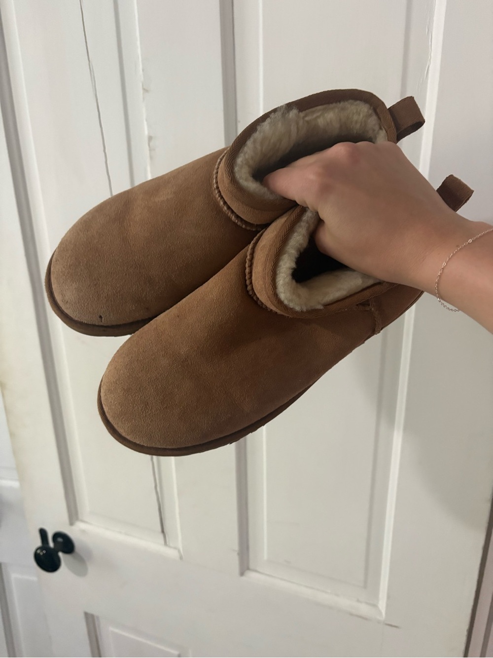 UGG Classic Chestnut Cozy Slip-On Shearling Slippers